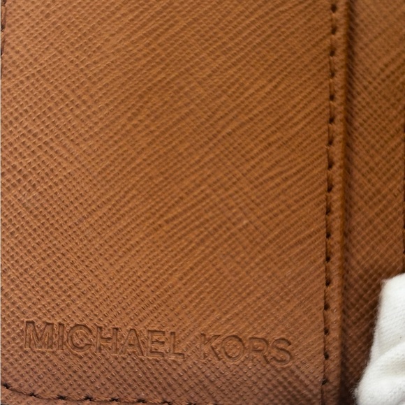 MK trifold wallet - Picture 6 of 10